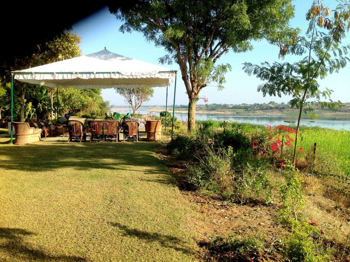 Bhadrawati - A Riverside Safari Lodge Ranthambore Esterno foto